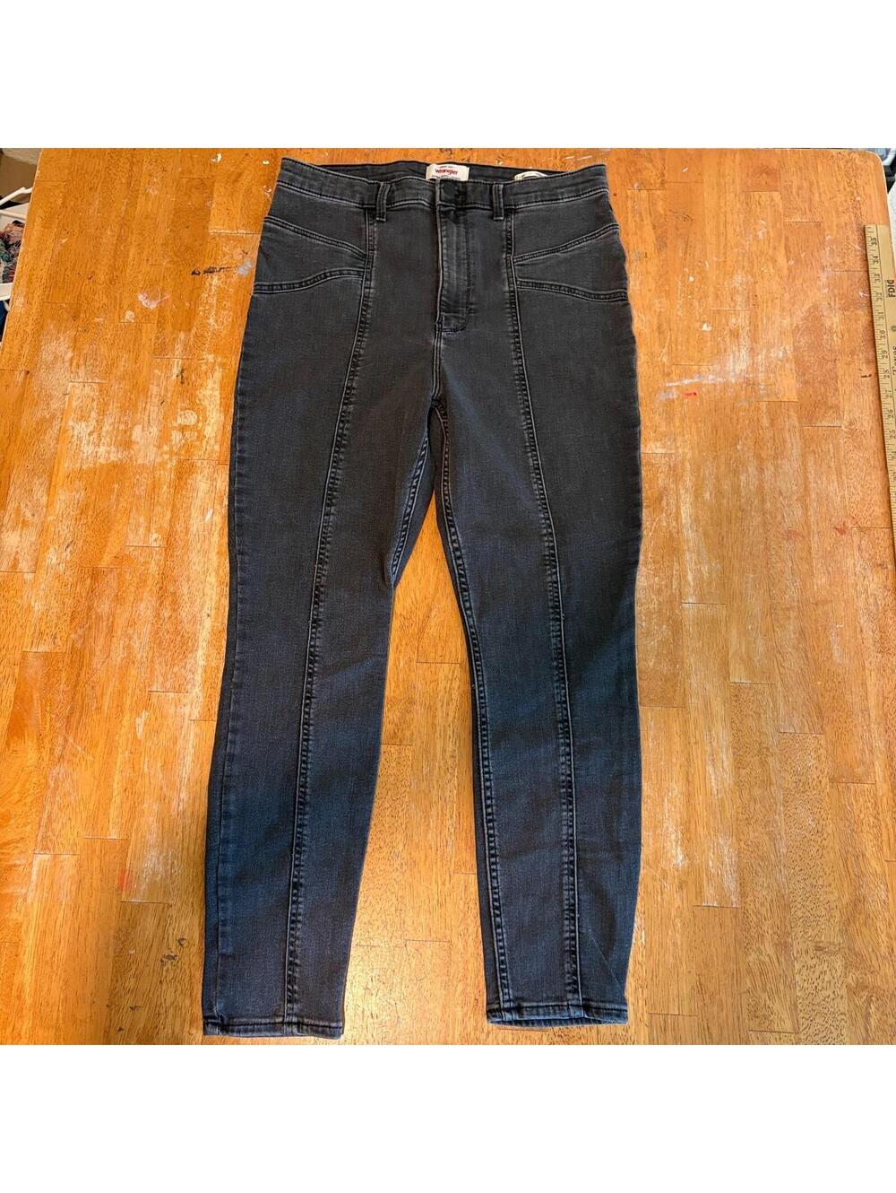 Wrangler High Rise Western Skinny Jeans Womens 14 Black Tag 14 Fits Like 31x26 - Picture 1 of 10